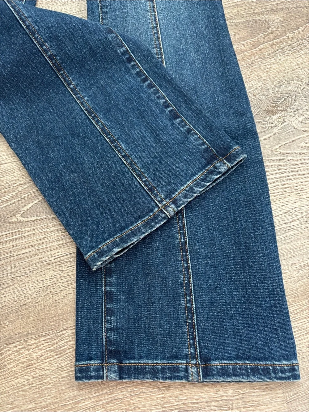 Women's Asset Management Demi Bootcut Jeans Size 2 High Rise - Picture 7 of 12